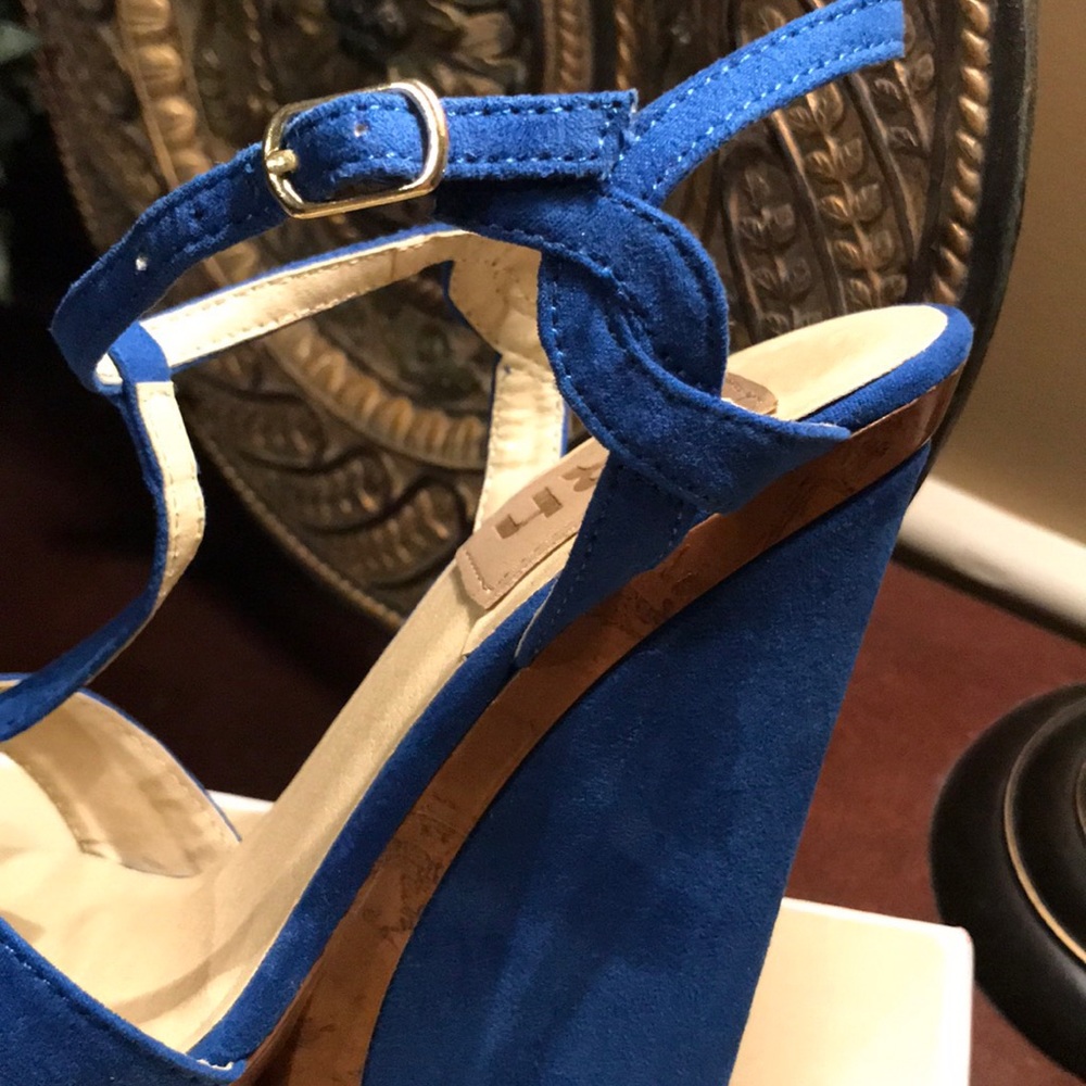 🦋Wedge Heels🦋 - Picture 5 of 6